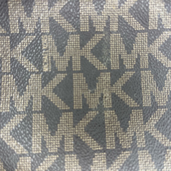 MICHAEL KORS MONOGRAM WAIST PACK - Picture 5 of 8